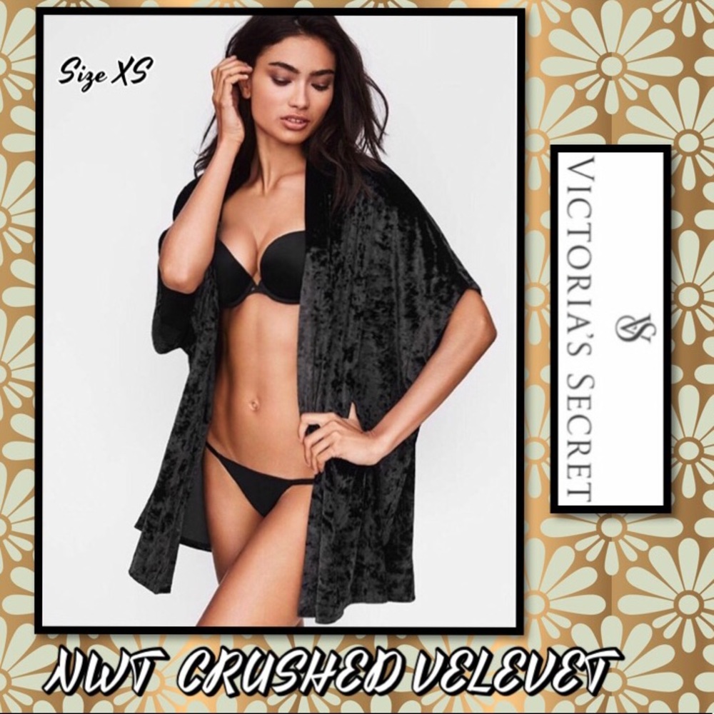 NWT Beautiful Victoria secret black velvet kimono